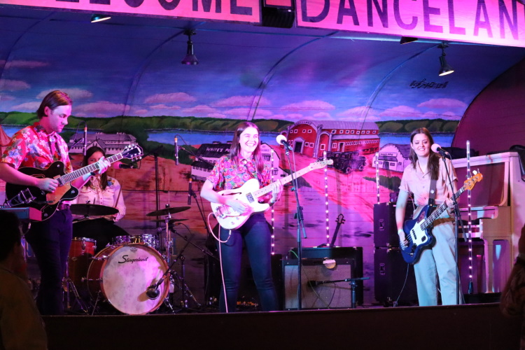 Shaking it up at the Salt Shaker Local news